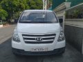 Selling White Hyundai Grand Starex 2017 in Lopez Village Covered Court-6
