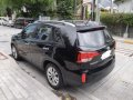 Selling Black Kia Sorento 2014 in Makati City-1