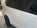 Selling White Toyota Innova 2017 in Parañaque City-6