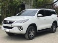 Selling White Toyota Fortuner 2018 in Manila-0