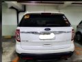 White Ford Explorer 2014 for sale in Manila-1