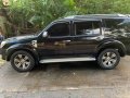 Selling Black Ford Everest 2013 in Manila-2