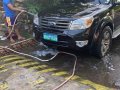 Selling Black Ford Everest 2013 in Manila-8