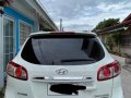 White Hyundai Santa Fe 2015 for sale in Pampanga-2