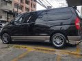Selling Black Hyundai Grand Starex 2012 in Quezon City-5