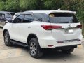Selling White Toyota Fortuner 2018 SUV at 22000 km in Manila-0