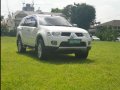 Sell White 2013 Mitsubishi Montero Sport SUV at 100000 km in Manila-1