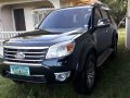 Black Ford Everest 2010 SUV at 105000 km for sale in Manila-6