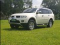 Sell White 2013 Mitsubishi Montero Sport SUV at 100000 km in Manila-7