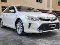 Sell Pearl White 2017 Toyota Camry in Parañaque-8