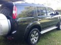 Black Ford Everest 2010 SUV at 105000 km for sale in Manila-5