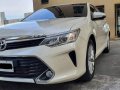 Sell Pearl White 2017 Toyota Camry in Parañaque-5