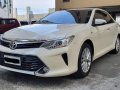 Sell Pearl White 2017 Toyota Camry in Parañaque-0