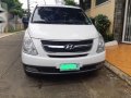 White Hyundai Grand Starex 2010 for sale in Quezon City-1
