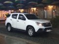 White Isuzu Mu-X 2015 for sale in Quezon City-4