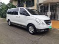White Hyundai Grand Starex 2010 for sale in Quezon City-2