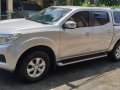 Selling Silver Nissan Navara 2017 in Quezon City-6