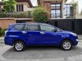 Selling Blue Toyota Innova 2017 in Mandaluyong-4