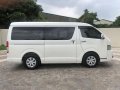 Selling WhiteToyota Hiace Super Grandia in Manila-6