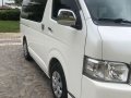 Selling WhiteToyota Hiace Super Grandia in Manila-8