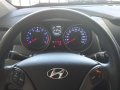 Sell White Hyundai Elantra in Carmona-6