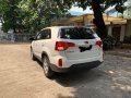 Sell White Kia Sorento in Quezon City-6