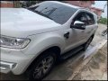 White Ford Everest 2016 for sale in San Mateo-2