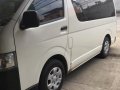 Selling White Toyota Hiace 2017 in Calamba-4