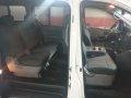 White Hyundai Grand starex 2013 for sale in Manila-6