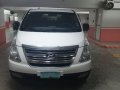 White Hyundai Grand starex 2013 for sale in Manila-1