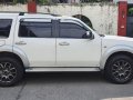 Sell White Ford Everest in Bacoor-0