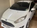 White Ford Fiesta for sale in San Pedro-2