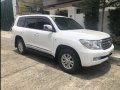 White Toyota Land Cruiser 2011 for sale in Mandaluyong-1