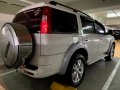 Sell White Ford Everest in Mandaluyong-1