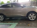 Selling Grey Hyundai Tucson in Quezon City-1