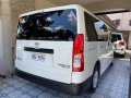 2019 Toyota Hiace Commuter Deluxe-4