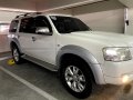 White Ford Everest 2008 SUV at 120000 km for sale in Manila-2