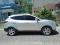 Silver Hyundai Tucson 2011 for sale in Cabuyao-2