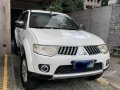 Sell White Mitsubishi Montero in Manila-9