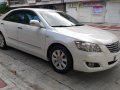 Selling White Toyota Camry in Quezon City-9