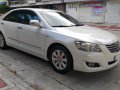 Selling White Toyota Camry in Quezon City-0