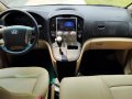 2016 Hyundai Grand Starex Gold dsl AT -3