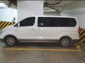 Sell White 2015 Hyundai Grand starex in Pasig-2