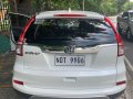 Sell White Honda CR-V 2017 in Las Piñas-3
