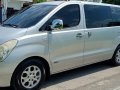 Selling Silver Hyundai Grand Starex 2011 in Manila-6