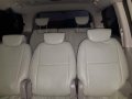 Selling White Kia Carnival 2014 in Cebu-4