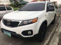 Selling White Kia Sorento 2011 in Parañaque-9