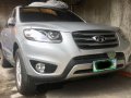 Selling Silver Hyundai Santa Fe 2011 in Pasig-9