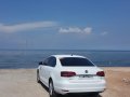 Selling White Volkswagen Jetta 2016 in Angeles-4