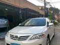 White Toyota Vios 2013 for sale in Manila-6